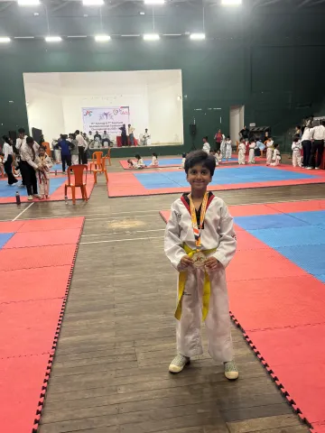 Jaiveer Parikh Wins Gold at Mumbai District Taekwondo Championship
